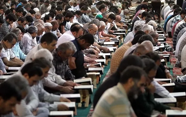 مراسم جزء خوانی قرآن کریم در حرم مطهر رضوی/TASNIM
