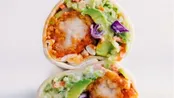 طرز تهیه رپ مرغ سرخ شده با سس بوفالو