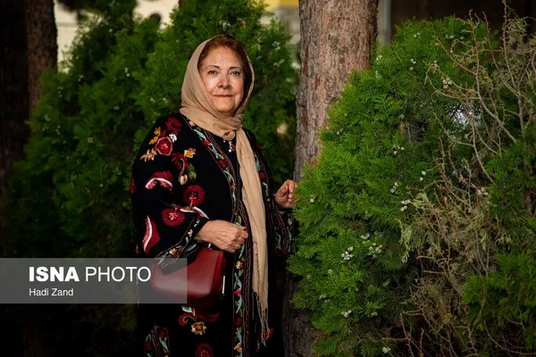 بهیه خوشنویسان، طراح صحنه و لباس