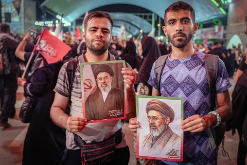 عکس: زائران و خادمان اربعین؛ پای عهد ولایت