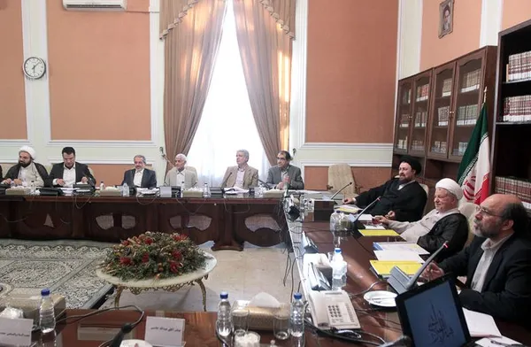 جلسه هیات امنای دانشگاه آزاد اسلامی/ISNA
