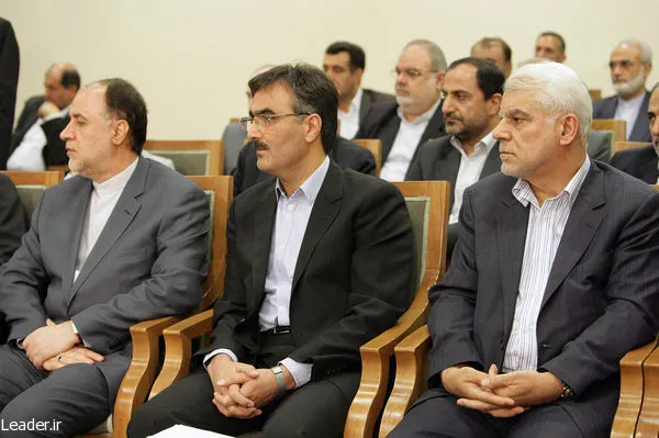 افطاری رهبر انقلاب و دولت