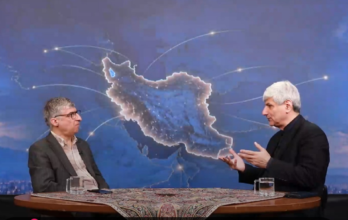 میگویند رئیسجمهور در کشور کارهای نیست/ برخی معاونان وزارتخارجه از مسیر حرفهای نیامدهاند/ میگویند رئیسجمهور در کشور کارهای نیست/ برخی معاونان وزارتخارجه از مسیر حرفهای نیامدهاند/