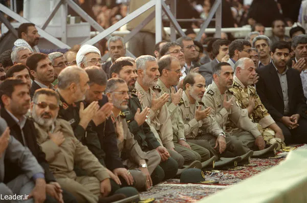 ديدار خانواده‌هاي معظم شهدا و ايثارگران با رهبر انقلاب

22/07/91
