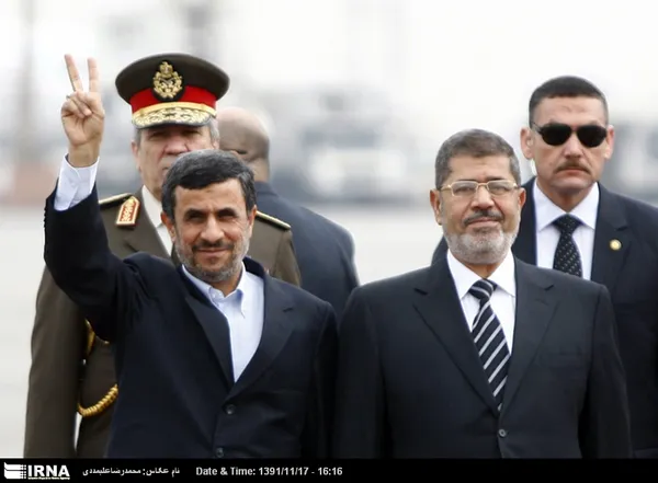 رئیس جمهور روز سه شنبه برای شرکت در دوازدهمین نشست سران 57 کشور عضو سازمان همکاری های اسلامی به عنوان نخستین رئیس جمهور ایران اسلامی وارد مصر شد.
17 بهمن 1391