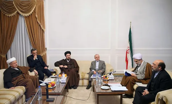 هیأت مؤسس دانشگاه آزاد اسلامی روز پنجشنبه با حضور اکبر هاشمی رفسنجانی رئیس مجمع تشخیص مصلحت نظام تشکیل جلسه داد./IRNA
