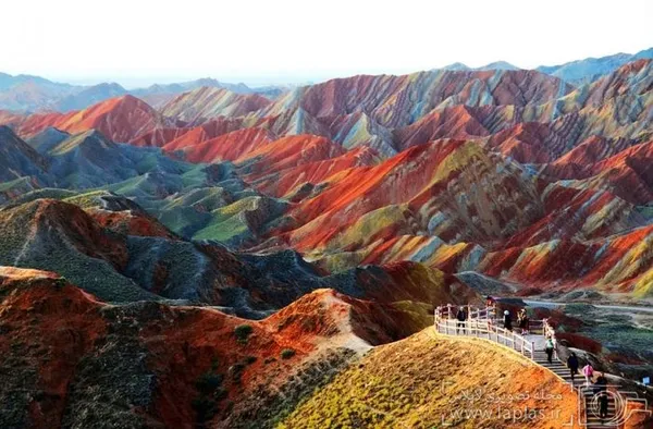 صخره&zwnj;های رنگارنگ در Zhangye Danxia، چین