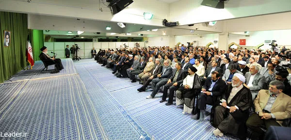 دیدار رهبر انقلاب با نمایندگان مجلس