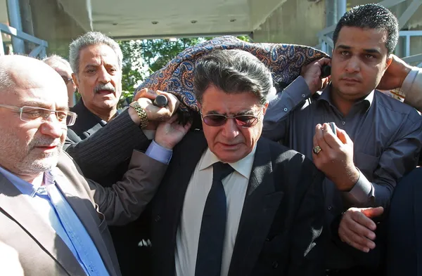 پیکر علی هاشمی فعال عرضه فرهنگ و هنر روز پنجشنبه از جلو تالار وحدت تهران تشییع شد.در این مراسم اساتید به نام و فاخر موسیقی ایران حضور داشتند. /IRNA

