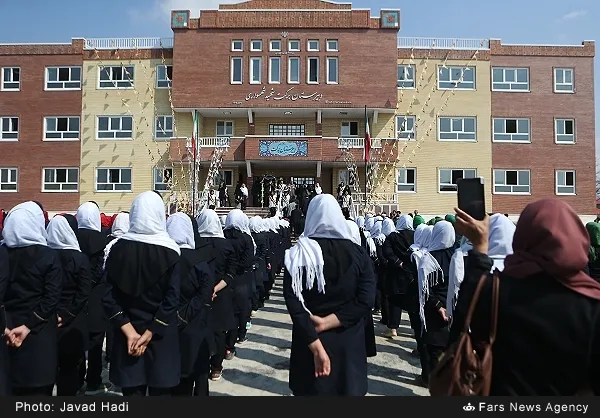 دبیرستان دخترانه برکت شهید شهسواری در لشگر آباد کردان کرج