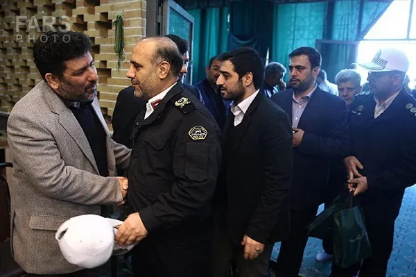 سردار رحیمی رئیس راهنمایی و رانندگی تهران در مراسم ترحیم پدر سعید حدادیان