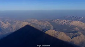 تایم‌لپس بی‌نظیر از مقارنه سایه دماوند و ماه