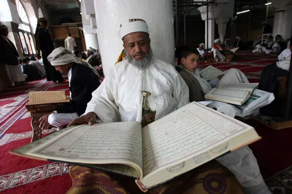 قرائت قرآن در مساجد یمن
Mohammed Huwais/AFP/Getty Images
