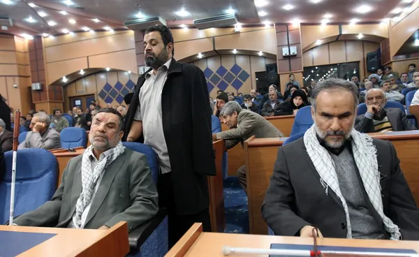 دیدار صنعت گران و ایثارگران خوزستان با رییس جمهور/ایرنا
