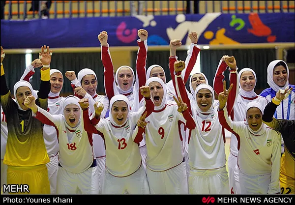 دیدار تیم&zwnj;های فوتسال بانوان ایران و ویتنام از سری مسابقات بازی&zwnj;های آسیایی داخل سالن اینچئون با برتری تیم فوتسال بانوان ایران به پایان رسید.