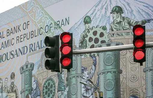 بانک‌هایی که قانون را دور می‌زنند/ بیش از ۴۶۲ هزار نفر پشت سد وام فرزندآوری