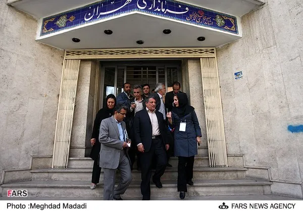&zwnj;نام&zwnj;نویسی انتخابات شورای شهر تهران امروز در کنار ثبت نام چند چهره سیاسی شاهد حضور هنرمندان بیشماری بود.