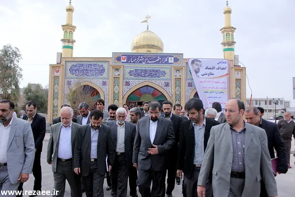  استقبال و حضور رضایی در گلزار شهدای گرمسار