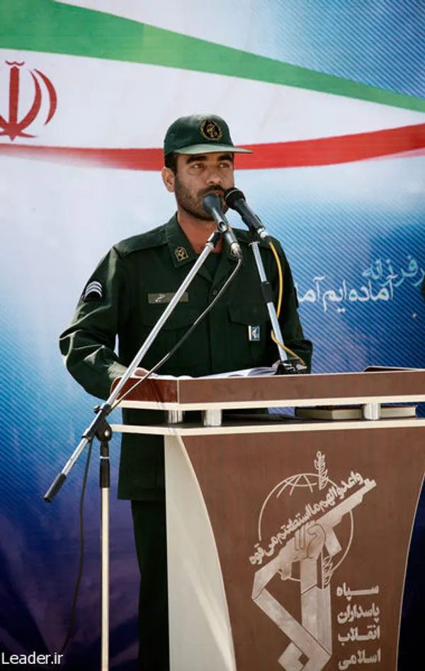 مراسم صبحگاه مشترک يگانهاي نظامي، انتظامي و بسيج استان خراسان شمالي در حضور رهبر انقلاب

21/07/91
