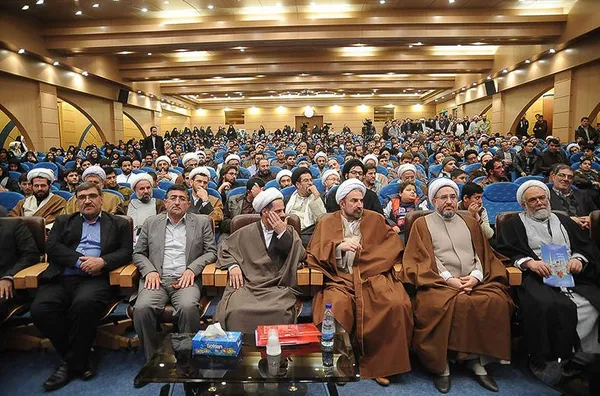 اختتامیه همایش بین&zwnj;المللی شعر رسول مهربانی - قم./ISNA
