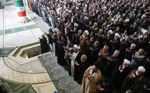 نماز جمعه هفته دوم آبان ماه در تهران./TASNIM
