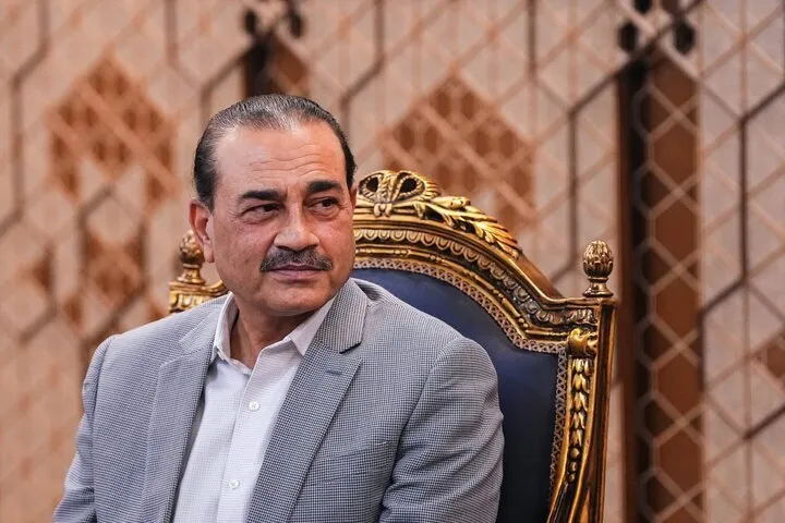 فرمانده ارتش پاکستان به تهران وارد شد فرمانده ارتش پاکستان به تهران وارد شد