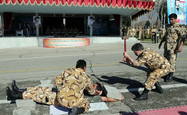 صبحگاه مشترک نیروی زمینی ارتش!!/IRNA
