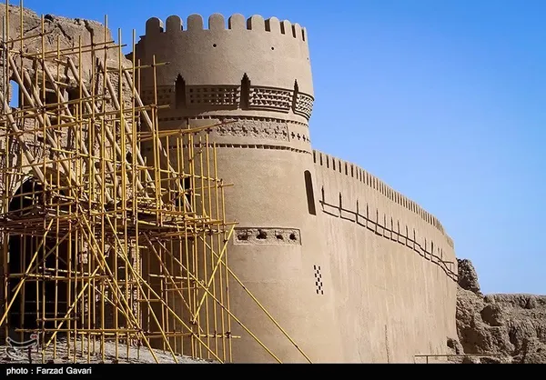 روند بازسازی بزرگترین بنای خشتی جهان در آستانه سالگرد زلرله بم