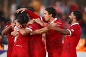 شروع طوفانی پرسپولیس با اوسمار مقابل استقلال بحرانی؛ صعود به رتبه سوم با ۳ گل و ۲ مصدوم