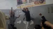 شادی دیدنی یمنی‌ها از گل ایران به بلژیک