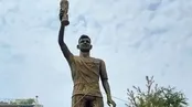 شیوه عجیب نگهداری مجسمه مسی در هند