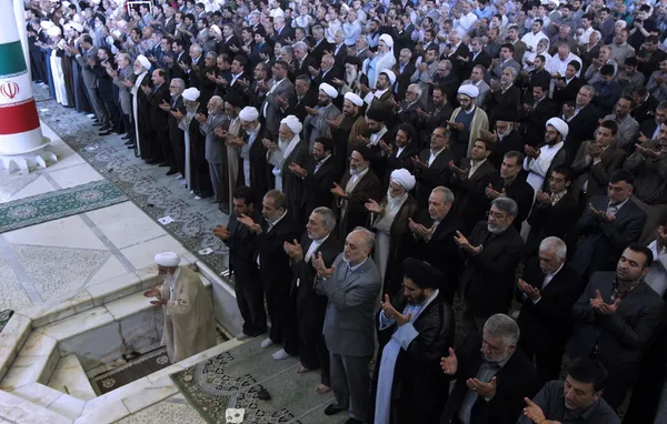 نماز جمعه این هفته تهران در دومین روز از ماه رجب المرجب به امامت آیت الله احمد جنتی در دانشگاه تهران برگزار شد/IRNA
