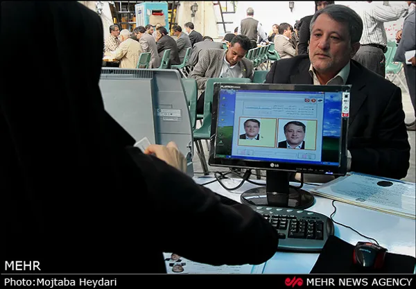 محسن هاشمی، فرزند آیت&zwnj;الله هاشمی هم نماینده خانواده هاشمی در انتخابات شورای شهر پیش روست.