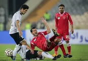 دیدار تیم های فوتبال پرسپولیس و صبای قم