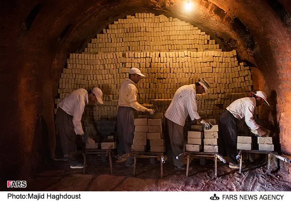  کارگران کوره&zwnj;های آجرپزی ایلخچی در استان آذربایجان شرقی
