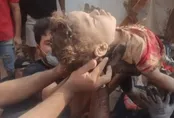 تصویری از پیکر شهید ۲ سالۀ جنایت آمریکا در قشم