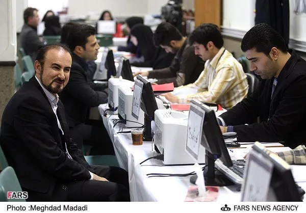 عبدالحسین مختاباد خواننده بنام موسیقی سنتی ایرانی هم از دیگر چهره&zwnj;های فرهنگی است که برای انتخابات شورای شهر چهارم ثبت نام کرده است.