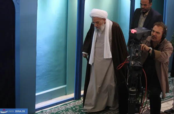 ˈ آیت الله ˈمهدوی کنیˈ در آیین نماز عبادی سیاسی جمعه این هفته تهران 