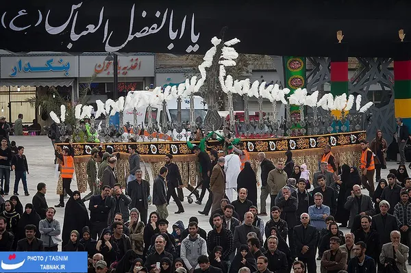 عزاداری تاسوعای حسینی در میدان امام حسین(ع) 