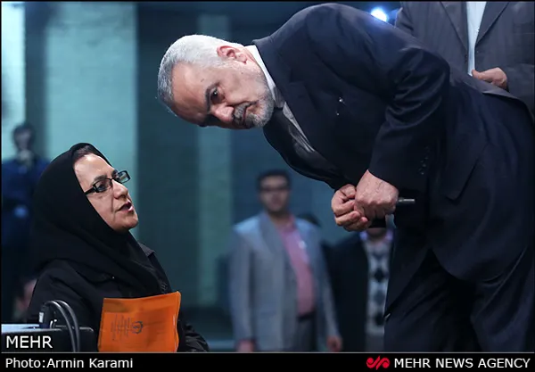 همایش بزرگداشت روز پرستار بعد از ظهر امروز سه شنبه با حضور محمدرضا رحیمی معاون اول رئیس جمهور در تالار بزرگ کشور برگزار شد.سه شنبه 22-12-91