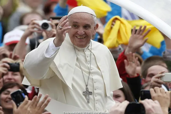 پاپ فرانسیس (به لاتین: Franciscus) (زادهٔ ۱۷ دسامبر ۱۹۳۶ در بوئنوس آیرس، آرژانتین، با نام اصلی خورخه ماریو برگولیو  رهبر سریر مقدس؛ حکومت مرکزی کلیساهای کاتولیک جهان، است.