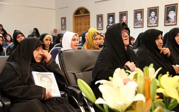 همایش سراسری &laquo;مادران چشم به راه&raquo;، تجلیل از مادران شهدای گمنام به صورت همزمان در فرهنگسراهای تهران به صورت سراسری آغاز شد/TABNAK
