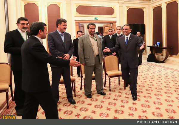 دیدار احمدی&zwnj;نژاد با رییس جمهور پاکستان در حاشیه جشن جهانی نوروز
پنجشنبه 01-01-92
