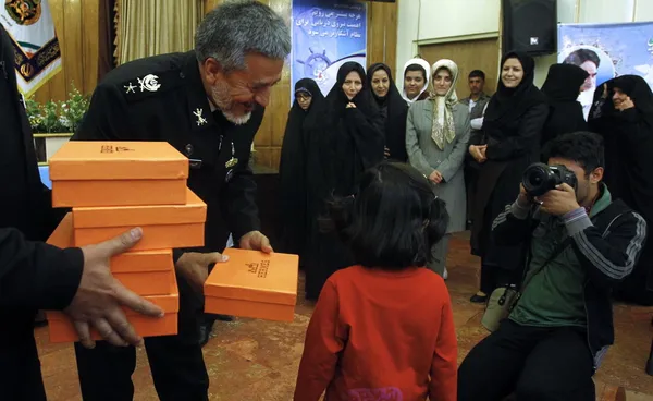 شامگاه چهارشنبه، آیین تجلیل از حماسه سازان و پیشکسوتان ناوشکن&zwnj;های سهند و سبلان با حضور امیردریادار حبیب الله سیاری، فرمانده نیروی دریایی ارتش برگزار شد./IRNA
