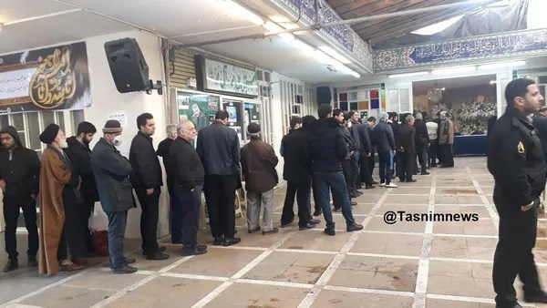 مسجد حضرت امیر(ع) در تهران؛ در نخستین دقایق رای&zwnj;گیری انتخابات مجلس 