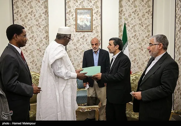 دیدار فرستاده ویژه رئیس جمهور نیجر با محمود احمدی نژاد رئیس جمهور سابق