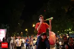 تابناک.