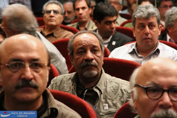 داریوش فرهنگ