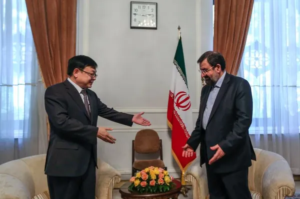 &laquo;پانگ سن&raquo; سفیر کشور چین در تهران سه شنبه با محسن رضایی دبیر مجمع تشخیص مصلحت نظام دیدار کرد./IRNA

