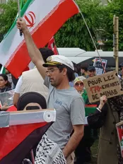 کلاه ملوانان دنا، نماد اعتراض در بروکسل